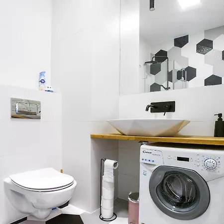 Wola Comfort Near Progresja Διαμέρισμα *